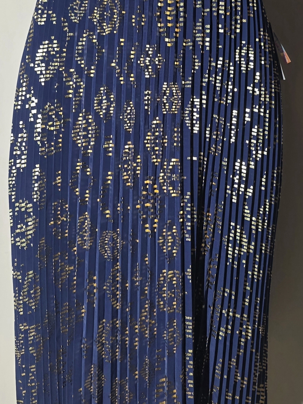 LuLaRoe Navy Blue Pleated Jill Skirt with Gold Accents (Size L)